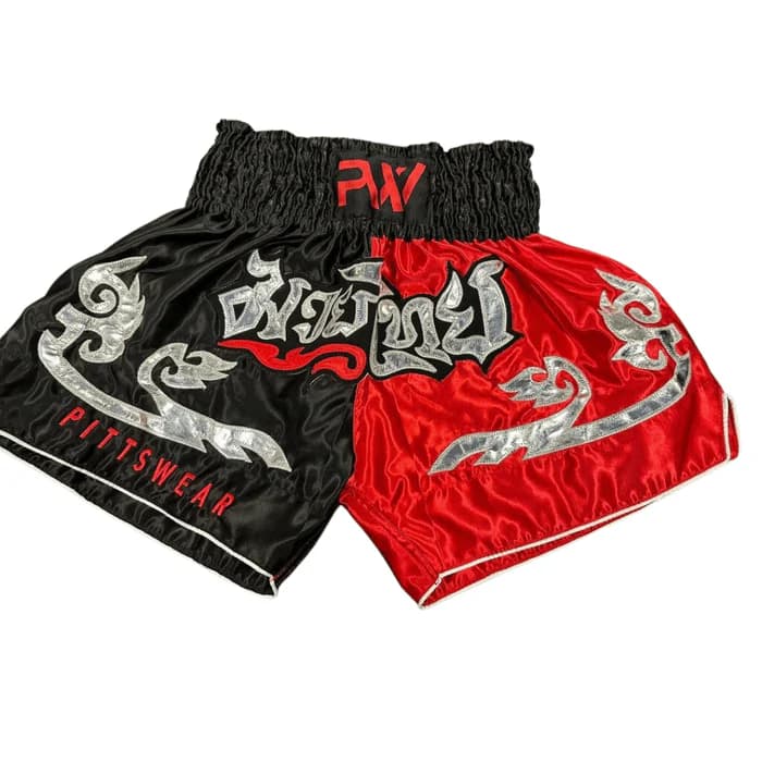 Von Ausrüstung bis Bekleidung: Finde bei PittsWear deine Thai Shorts usw für jeden Kampfsportbedarf!